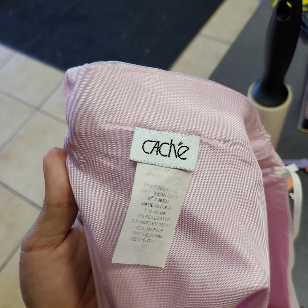 Elegant Cache Skirt - image 5